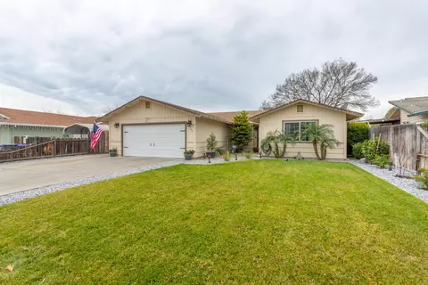 2105 Walbridge St, Red Bluff, CA 96080 photo 1
