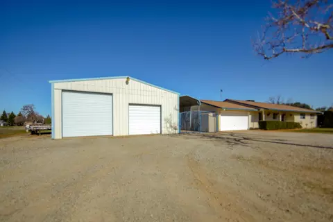 20248 Mosswood Ln, Redding, CA 96002 photo 4