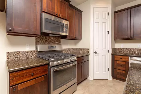 2507 Prato Pl, Redding, CA 96003 photo 4