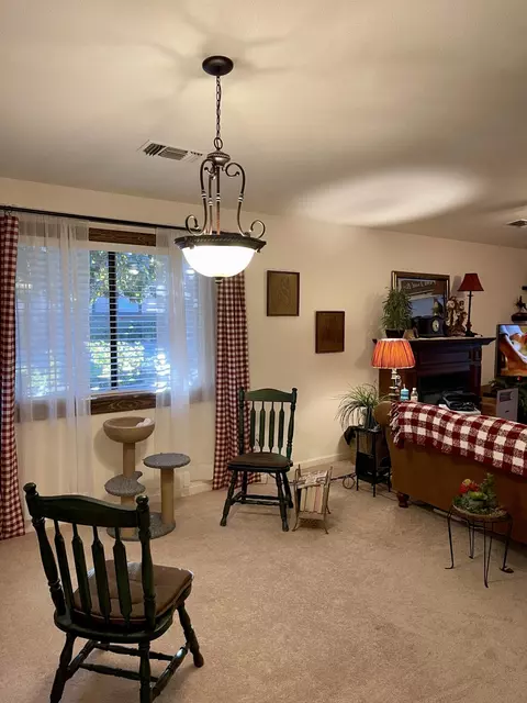 2138 Renoir Path, Redding, CA 96001 photo 5