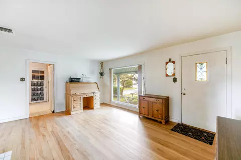 6760 W Waverly Ave, Redding, CA 96001 photo 2