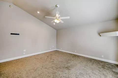 1039 Edgewater Ct, Redding, CA 96003 photo 21