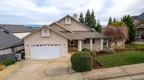 1039 Edgewater Ct, Redding, CA 96003 photo 1