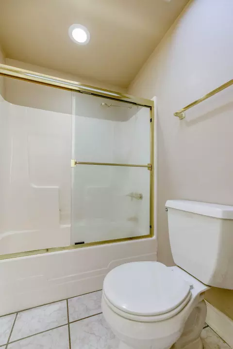 1039 Edgewater Ct, Redding, CA 96003 photo 32