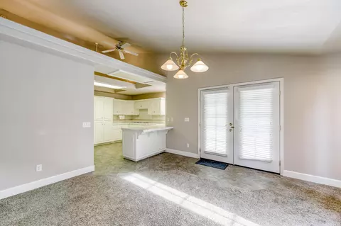 1039 Edgewater Ct, Redding, CA 96003 photo 13