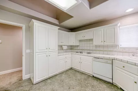 1039 Edgewater Ct, Redding, CA 96003 photo 15