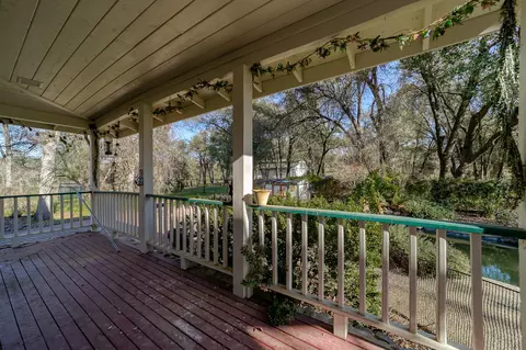 13545 Valley Creek Ln, Redding, CA 96003 photo 17
