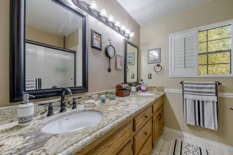 13545 Valley Creek Ln, Redding, CA 96003 photo 54