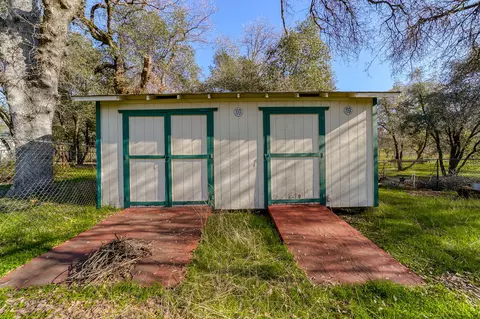 13545 Valley Creek Ln, Redding, CA 96003 photo 73