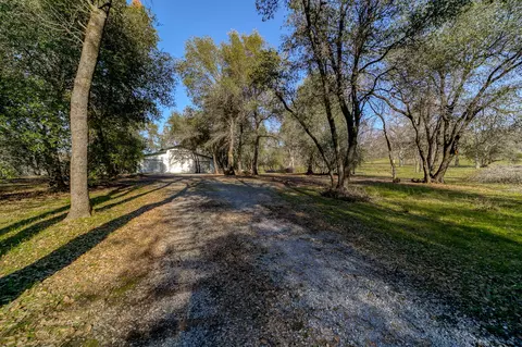13545 Valley Creek Ln, Redding, CA 96003 photo 76