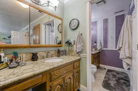 13545 Valley Creek Ln, Redding, CA 96003 photo 64