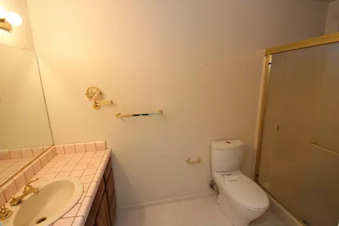 2022 Crestlake Dr, Redding, CA 96003 photo 11