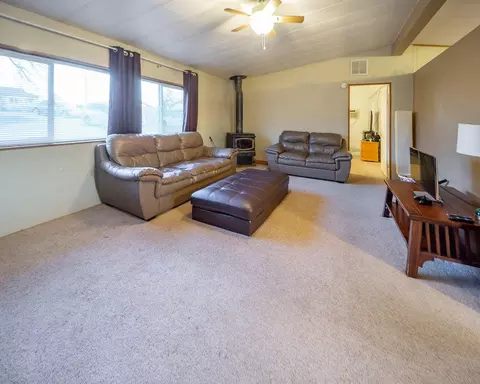 9394 Winegar Rd, Redding, CA 96003 photo 7