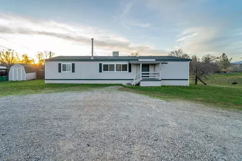 9394 Winegar Rd, Redding, CA 96003 photo 1