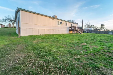 9394 Winegar Rd, Redding, CA 96003 photo 5