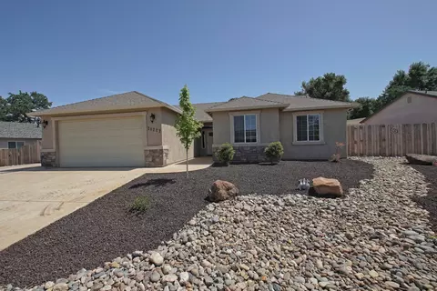 20277 Ballentine, Anderson, CA 96007