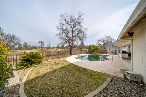 1643 Spanish Bay Dr, Redding, CA 96003 photo 44