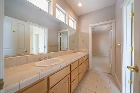 1643 Spanish Bay Dr, Redding, CA 96003 photo 32