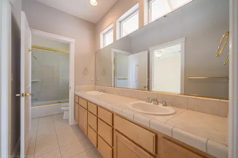 1643 Spanish Bay Dr, Redding, CA 96003 photo 26