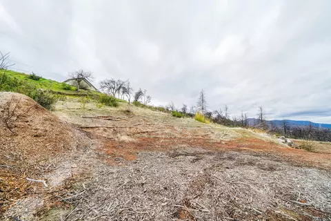 16280 Laurie Ann Ln, Redding, CA 96001 photo 9