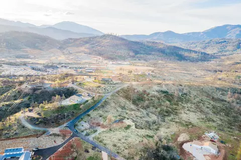 16280 Laurie Ann Ln, Redding, CA 96001 photo 6