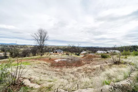 16280 Laurie Ann Ln, Redding, CA 96001 photo 11