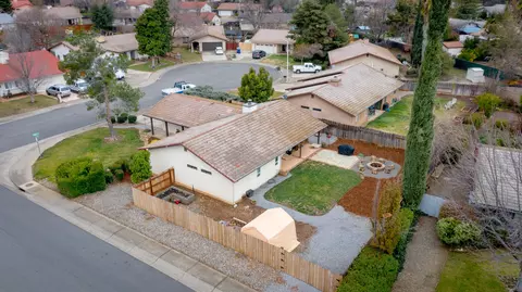 1479 Atajo Ct, Redding, CA 96003 photo 2
