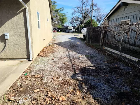 6810 Riverside Dr, Redding, CA 96001 photo 19