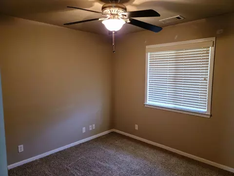 6810 Riverside Dr, Redding, CA 96001 photo 14