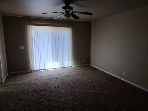 6810 Riverside Dr, Redding, CA 96001 photo 9