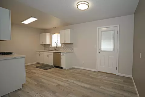 2551 Shasta View Dr, Redding, CA 96002 photo 6
