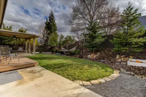 637 Grants Pass, Redding, CA 96003 photo 24