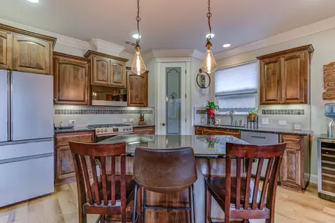 637 Grants Pass, Redding, CA 96003 photo 6