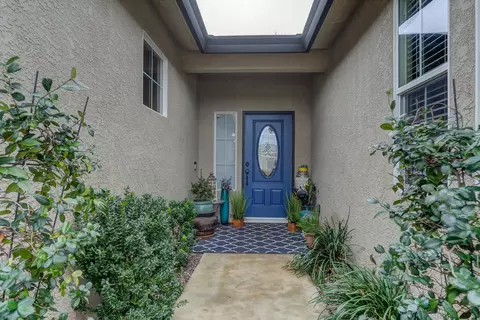 637 Grants Pass, Redding, CA 96003 photo 3