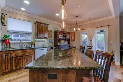 637 Grants Pass, Redding, CA 96003 photo 7