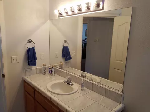 808 Paramount Way, Redding, CA 96003 photo 40