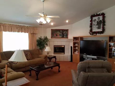 808 Paramount Way, Redding, CA 96003 photo 25