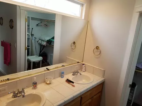 808 Paramount Way, Redding, CA 96003 photo 33