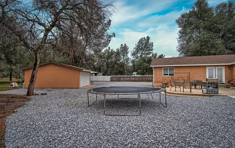 10673 Old Oregon Trl, Redding, CA 96003 photo 42