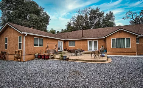 10673 Old Oregon Trl, Redding, CA 96003 photo 43