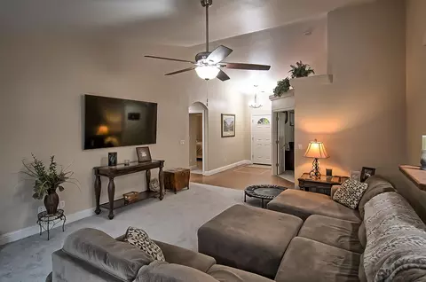 10673 Old Oregon Trl, Redding, CA 96003 photo 9