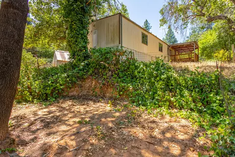 13951 Shangrila Dr, Redding, CA 96003 photo 16