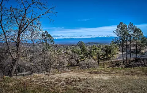 15115 Middletown Park Dr, Redding, CA 96001 photo 3
