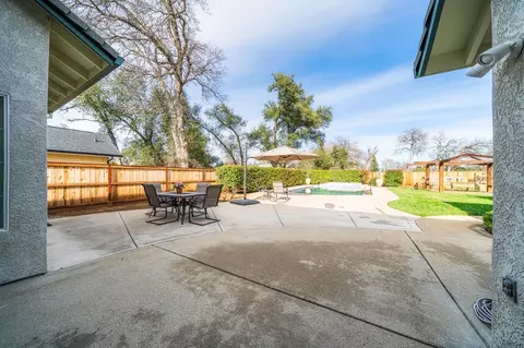 6657 Riata Dr, Redding, CA 96002 photo 42
