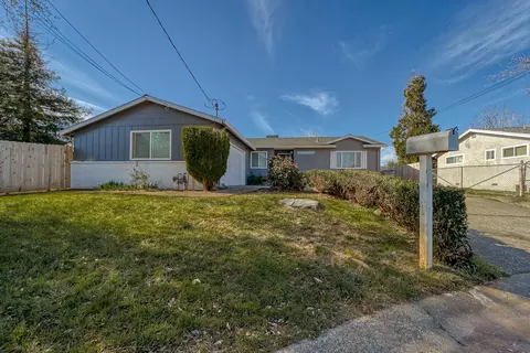2211 Jonquil Way, Redding, CA 96002 photo 1