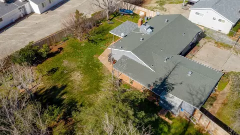 2211 Jonquil Way, Redding, CA 96002 photo 29