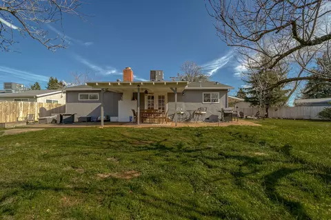 2211 Jonquil Way, Redding, CA 96002 photo 24
