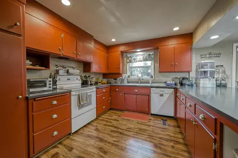709 Delta St, Redding, CA 96003 photo 12