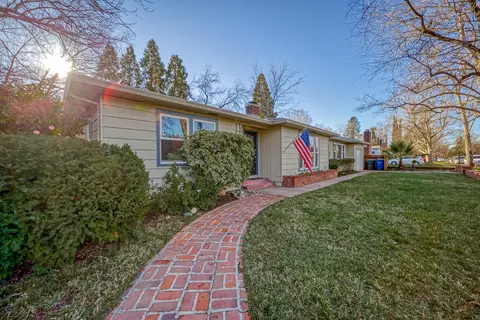 709 Delta St, Redding, CA 96003 photo 6