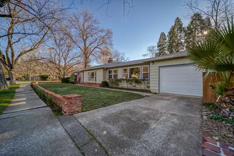 709 Delta St, Redding, CA 96003 photo 4